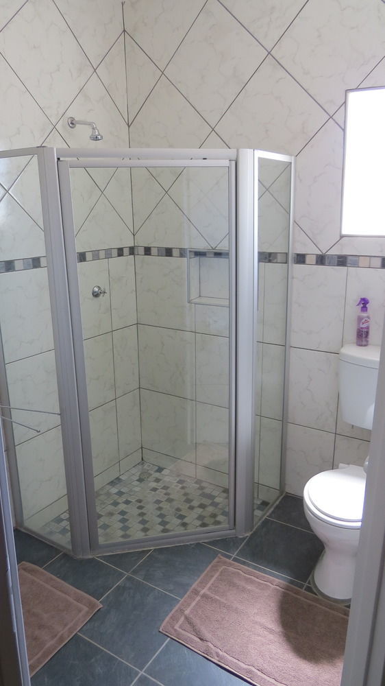 Orange House Self Catering Apartment Aus Bagian luar foto
