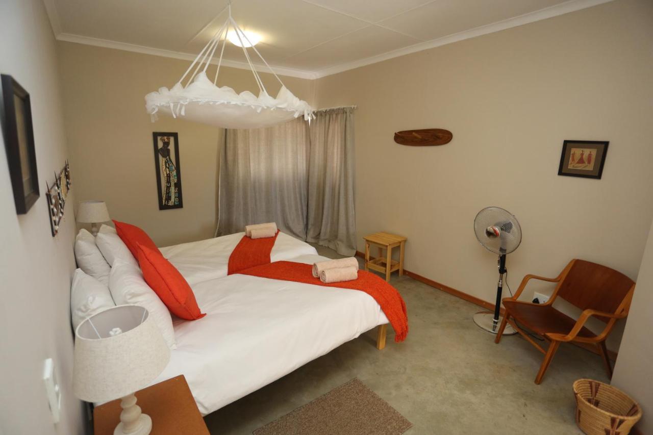 Orange House Self Catering Apartment Aus Bagian luar foto