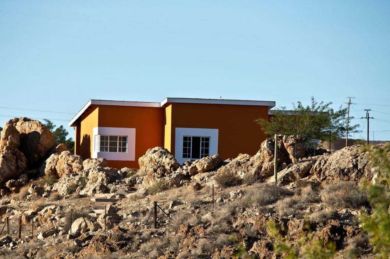 Orange House Self Catering Apartment Aus Bagian luar foto